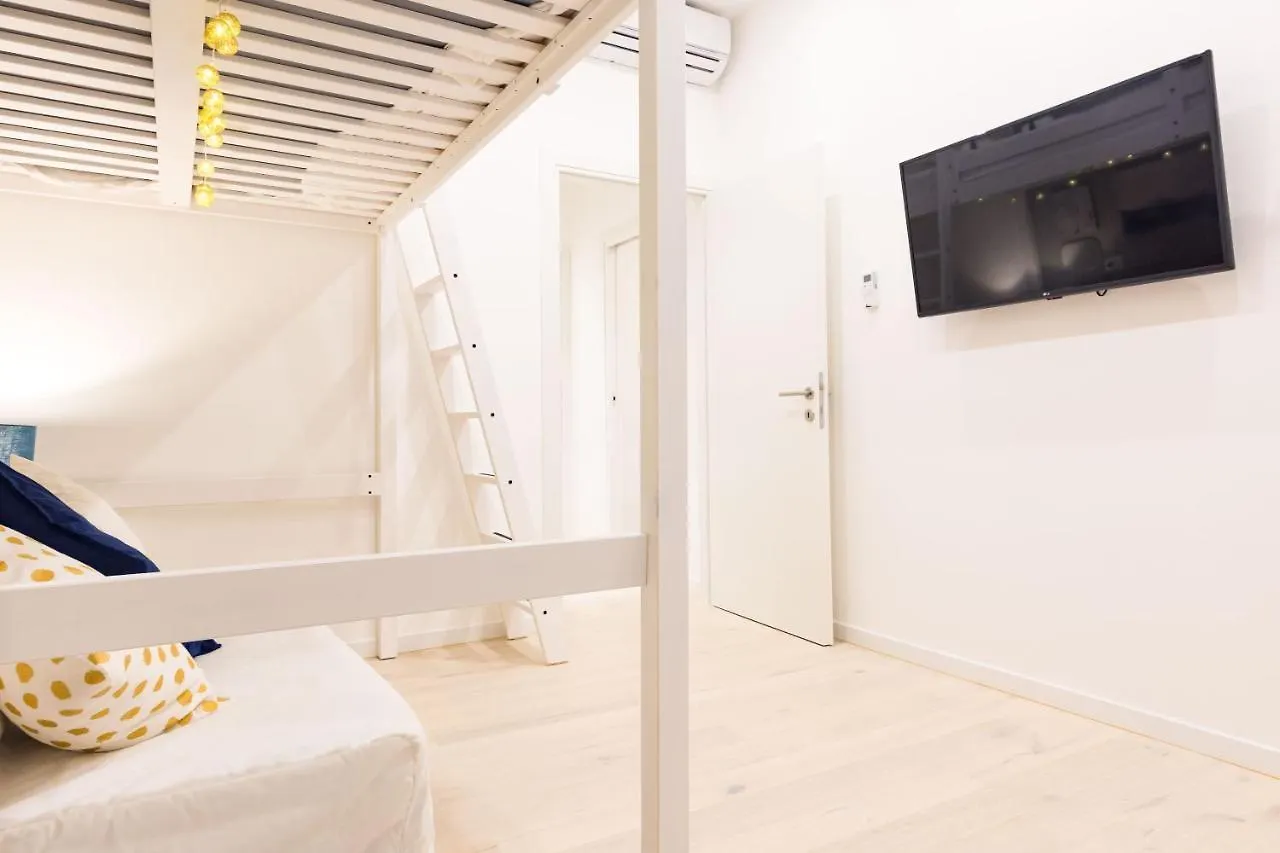 Apartment Greppi 5 Milan