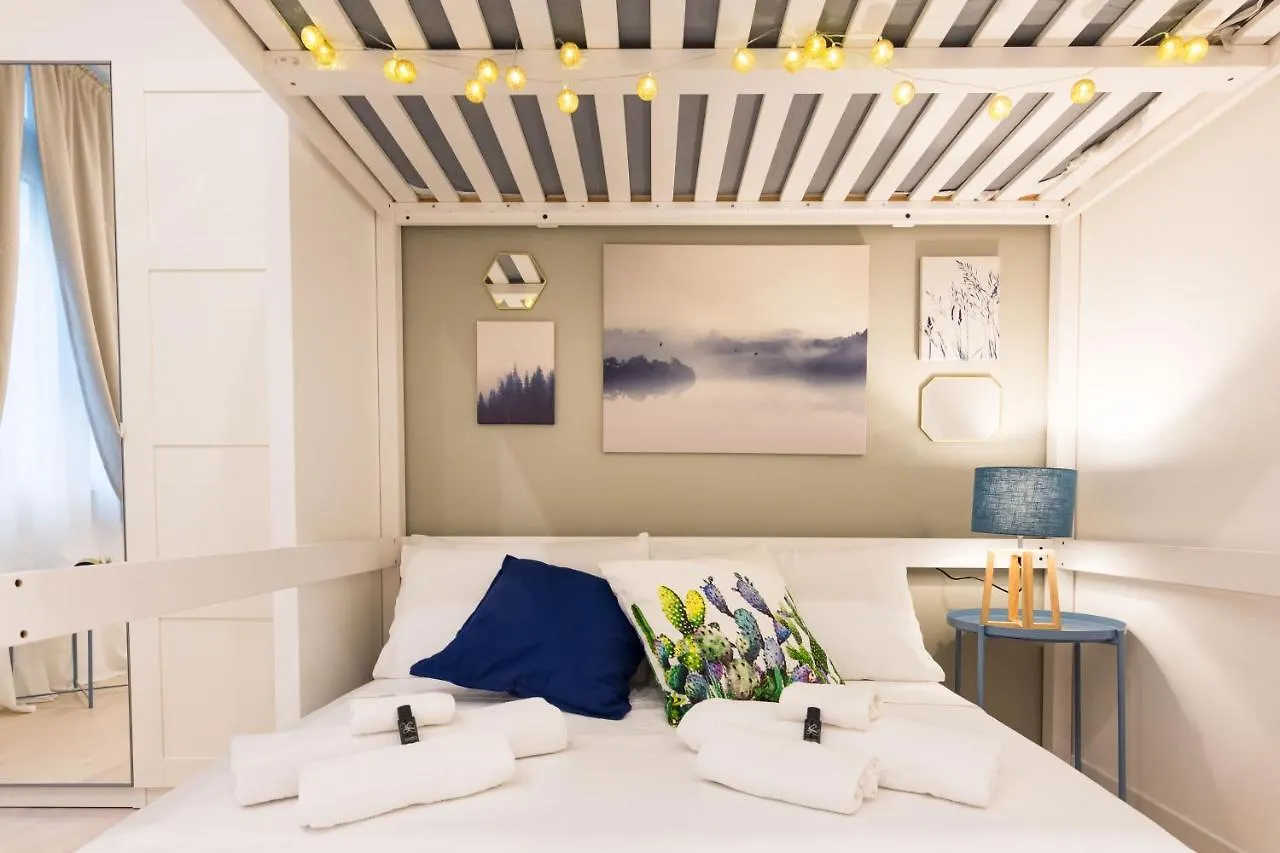 Apartment Greppi 5 Milan
